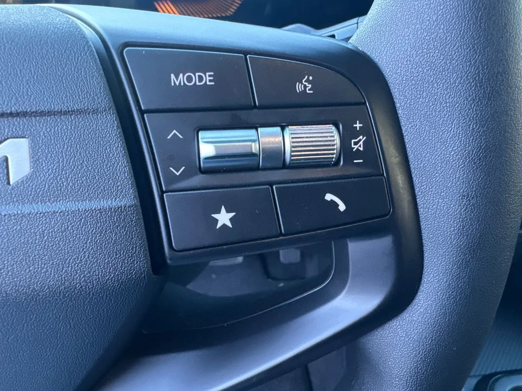 New 2025 White Kia LXS image 25