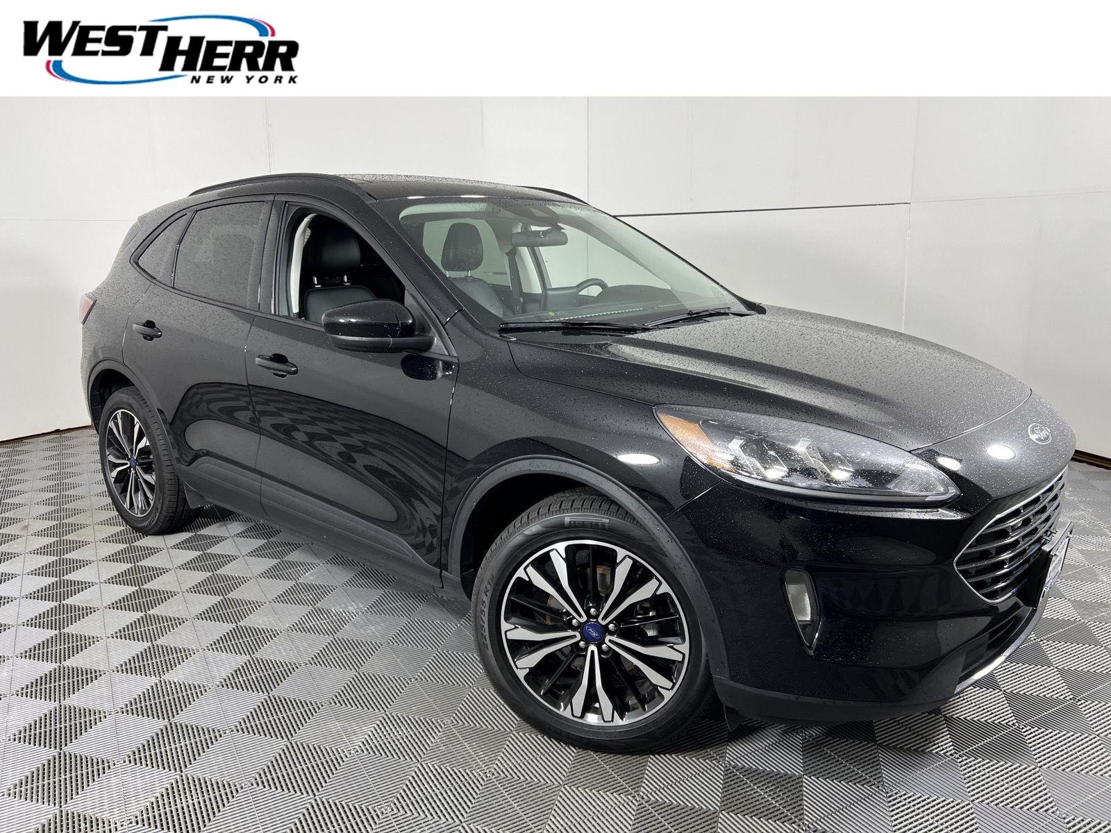 Used 2022 Black Metallic Ford SEL image 1