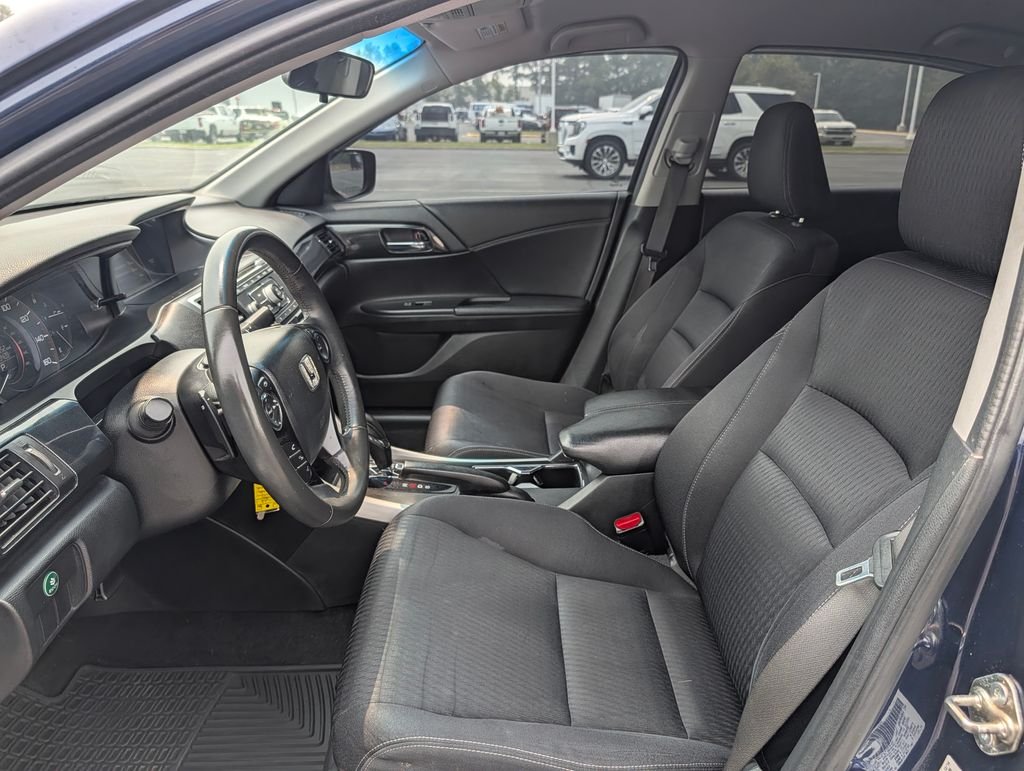 Used 2015 Blue Honda Sport image 18