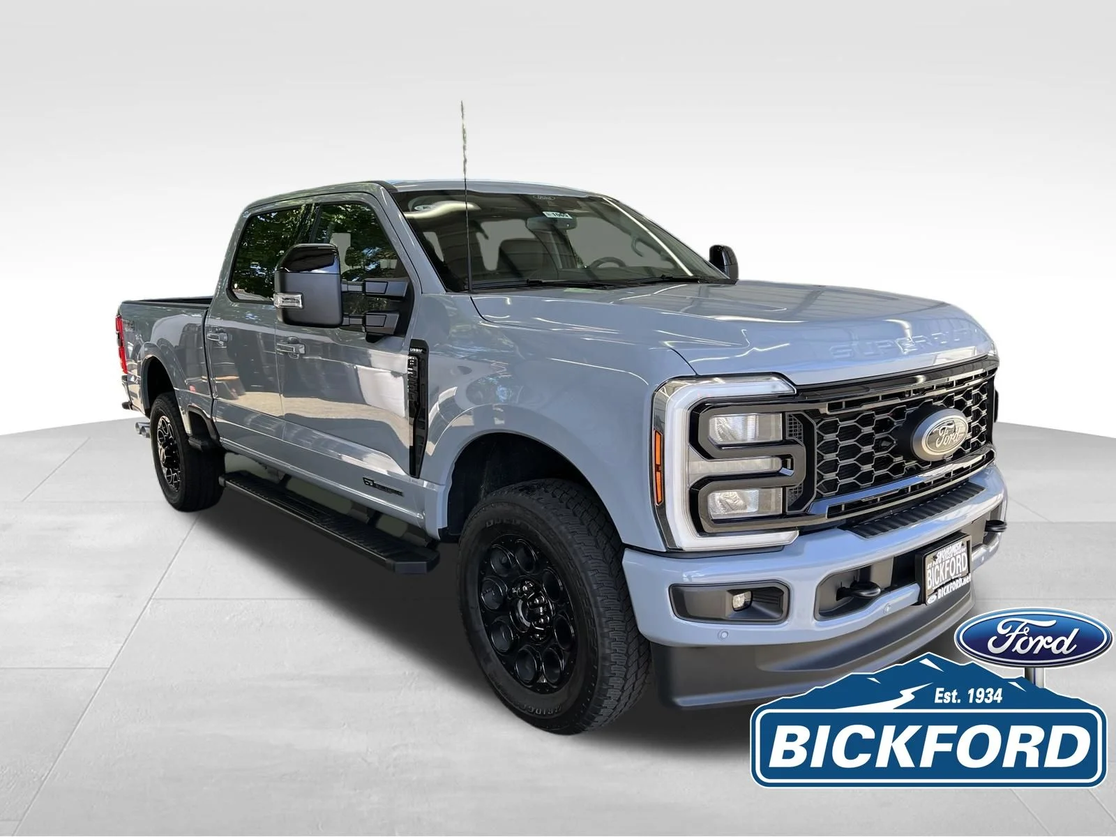 New 2026 Gray Ford Lariat image 3