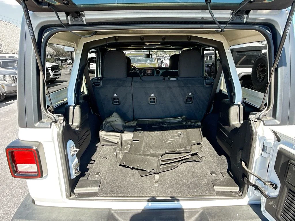 Used 2021 White Jeep Unlimited Willys image 30
