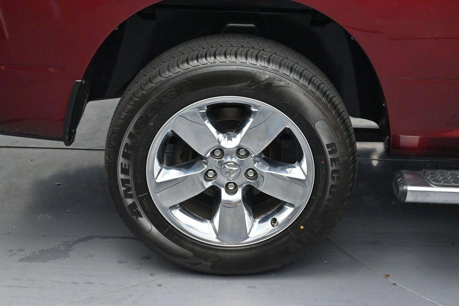 Used 2017 Delmonico Red Pearlcoat Ram Big Horn image 35