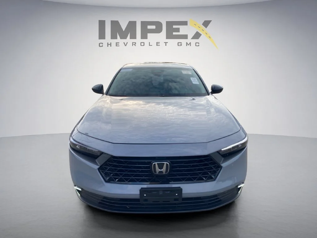 Used 2025 Gray Honda SE image 7