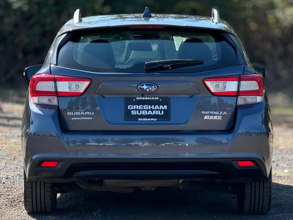 Used 2017 Carbide Gray Metallic Subaru 2.0i Limited image 6
