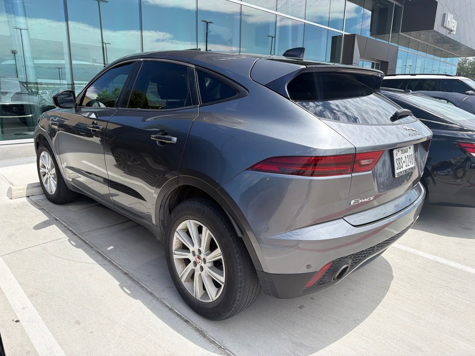 Used 2020 Corris Gray Metallic Jaguar Base image 6