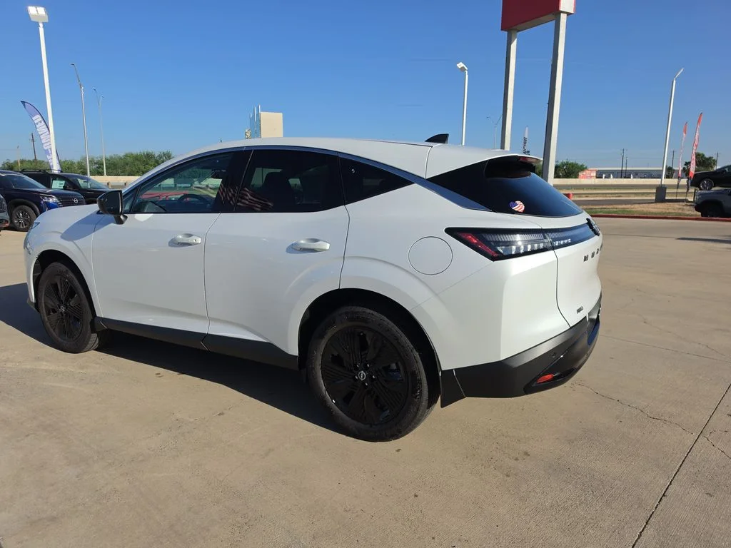 New 2026 Everest White Pearl TriCoat Nissan SV image 5