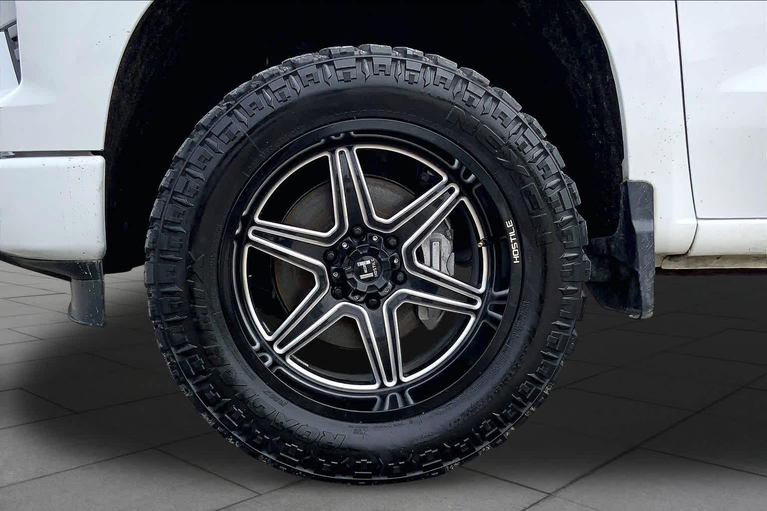 Used 2023 Summit White Chevrolet Custom image 11
