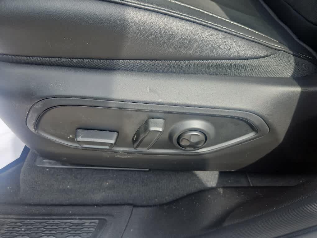 New 2026 Silver Zynith Jeep Laredo Altitude image 20