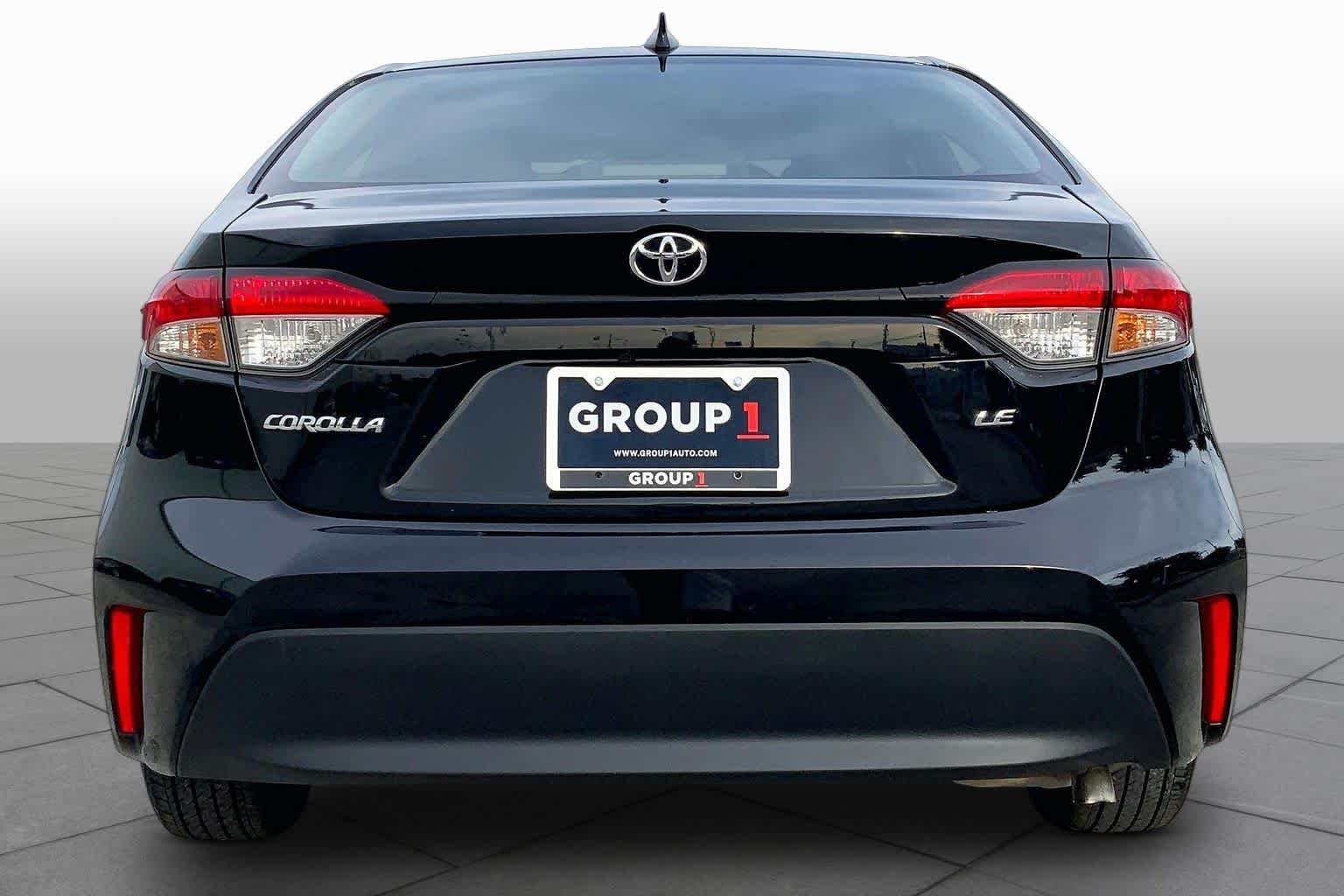 Used 2025 Midnight Black Metallic Toyota LE image 5