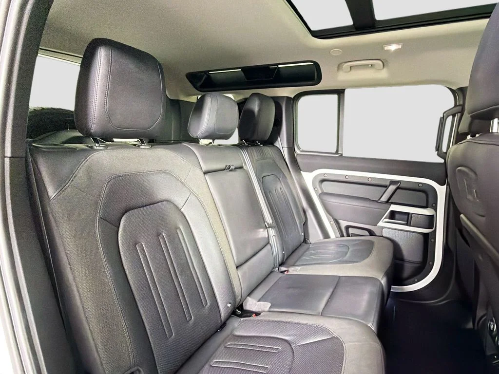 Used 2020 Fuji White Land Rover SE image 29