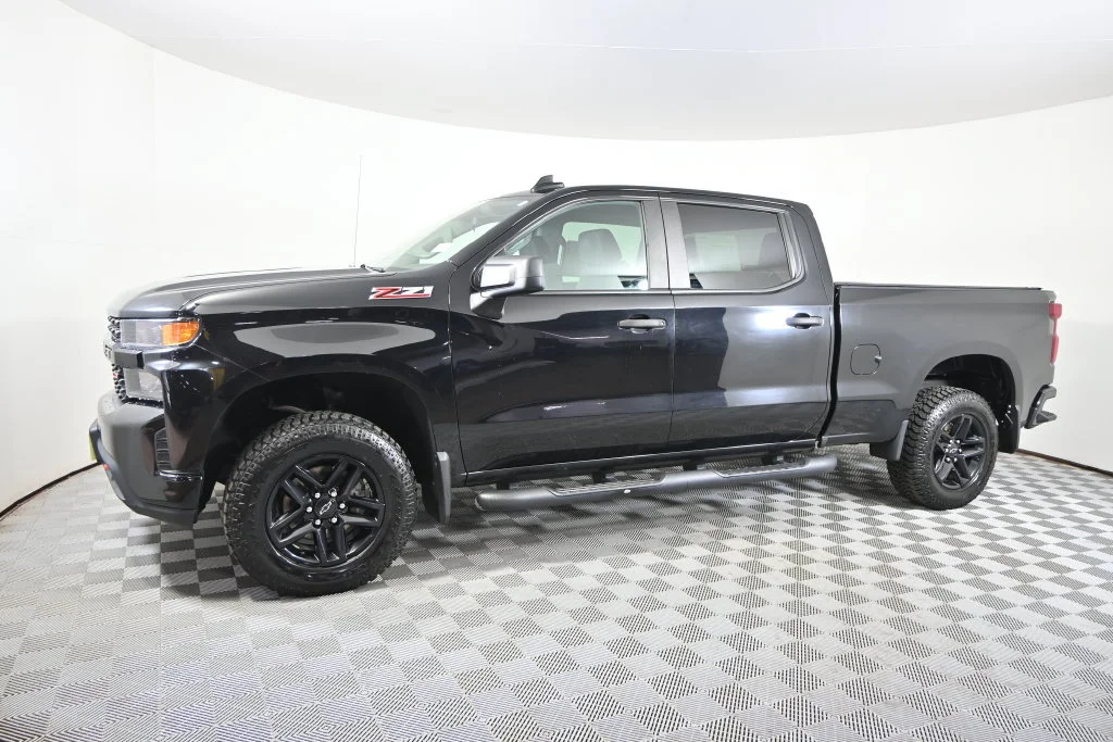Used 2020 Chevrolet Silverado 1500 Custom Trail Boss with VIN 1GCPYCEF8LZ277517 for sale in Forest Lake, Minnesota