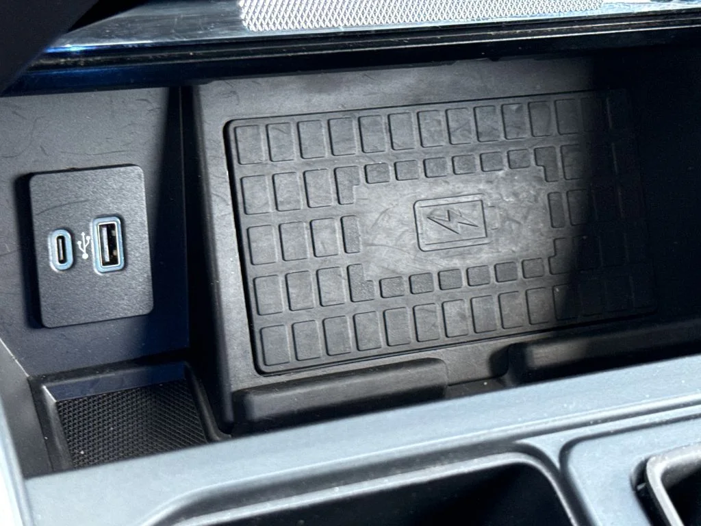 Used 2021 Silver Ford Platinum image 26
