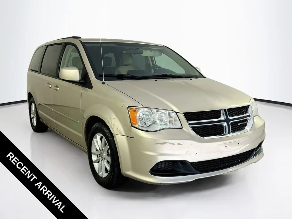 Used 2015 Cashmere/Sandstone Pearlcoat Dodge SXT image 1
