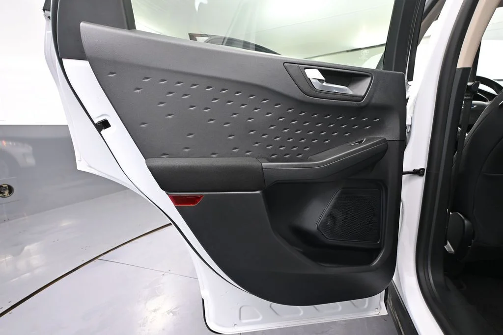 Used 2020 White Ford SE image 31