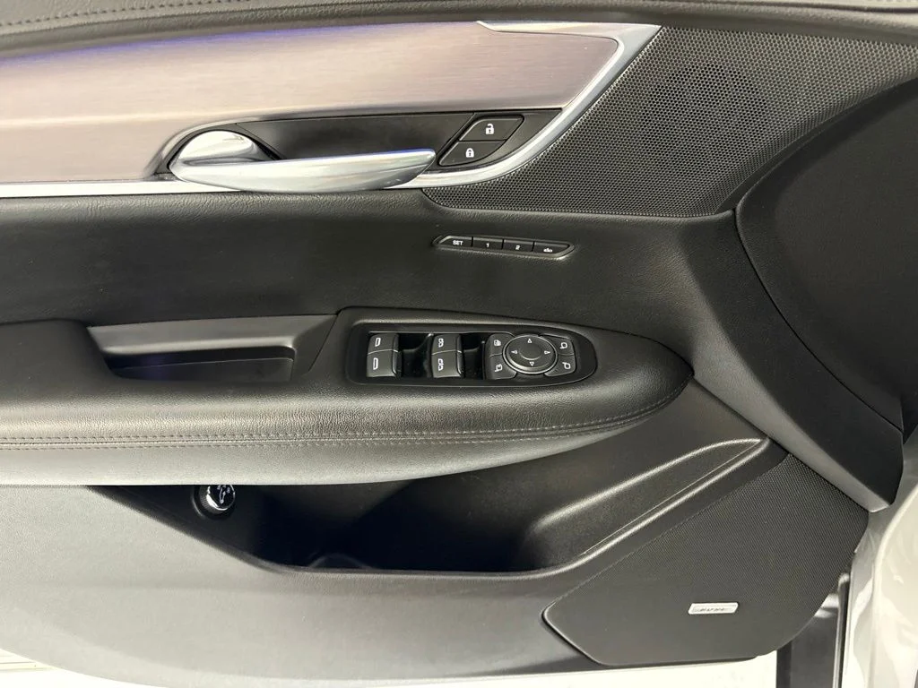 Used 2018 Silver Cadillac Premium Luxury image 32