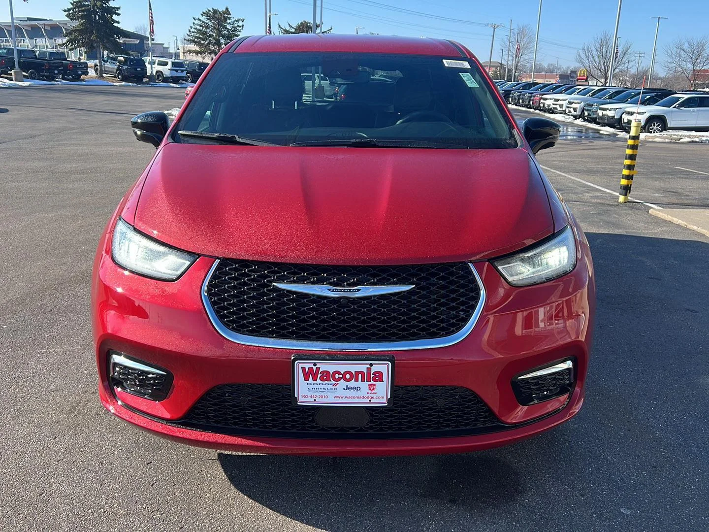 New 2026 Red Hot Pearl-Coat Exterior Paint Chrysler Select image 3