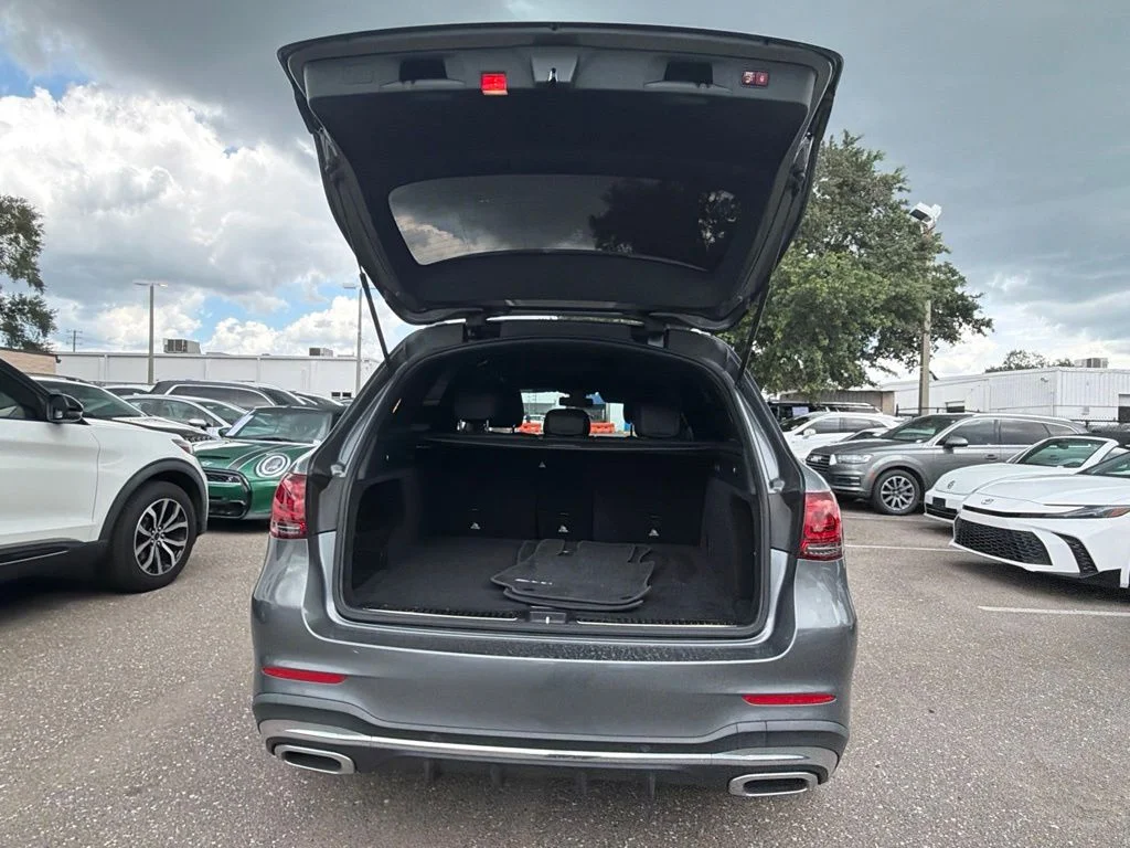 Used 2020  Mercedes-Benz GLC 300 image 12