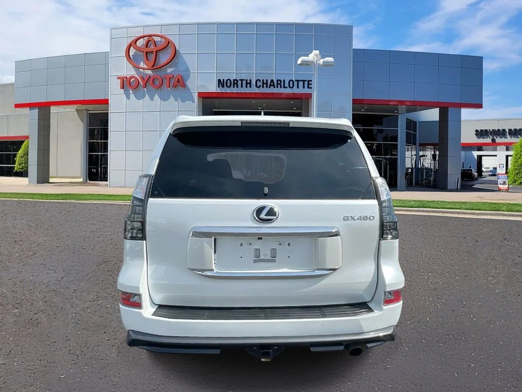 Used 2023 White Lexus 460 image 7