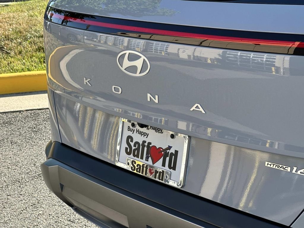 Used 2026 Gray Hyundai SEL Premium image 11