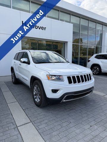 Used 2015 Bright White Clearcoat Jeep Limited image 1