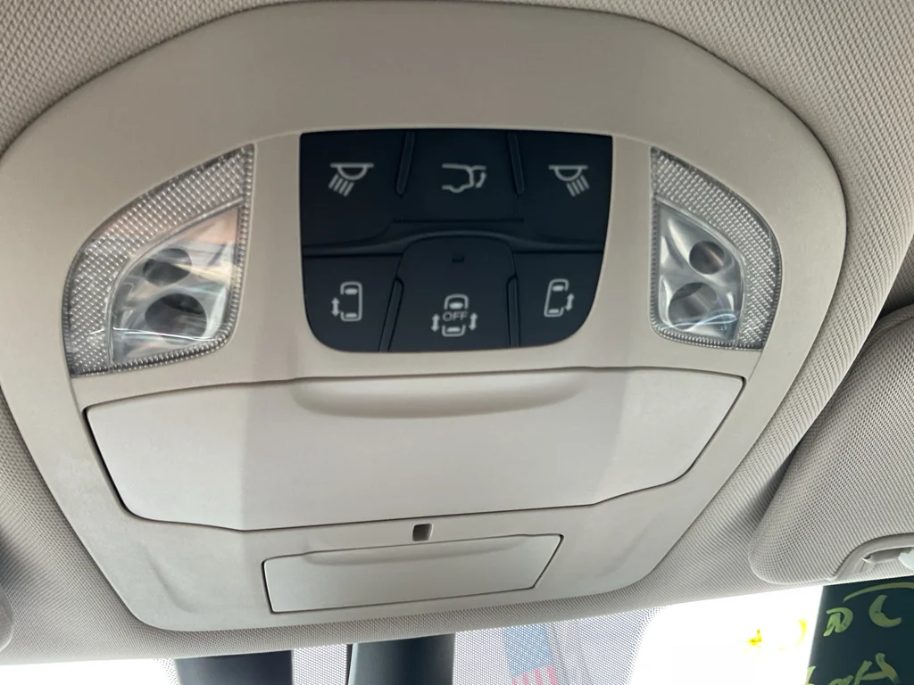 Used 2020 Bright White Clearcoat Chrysler Touring L Plus image 26