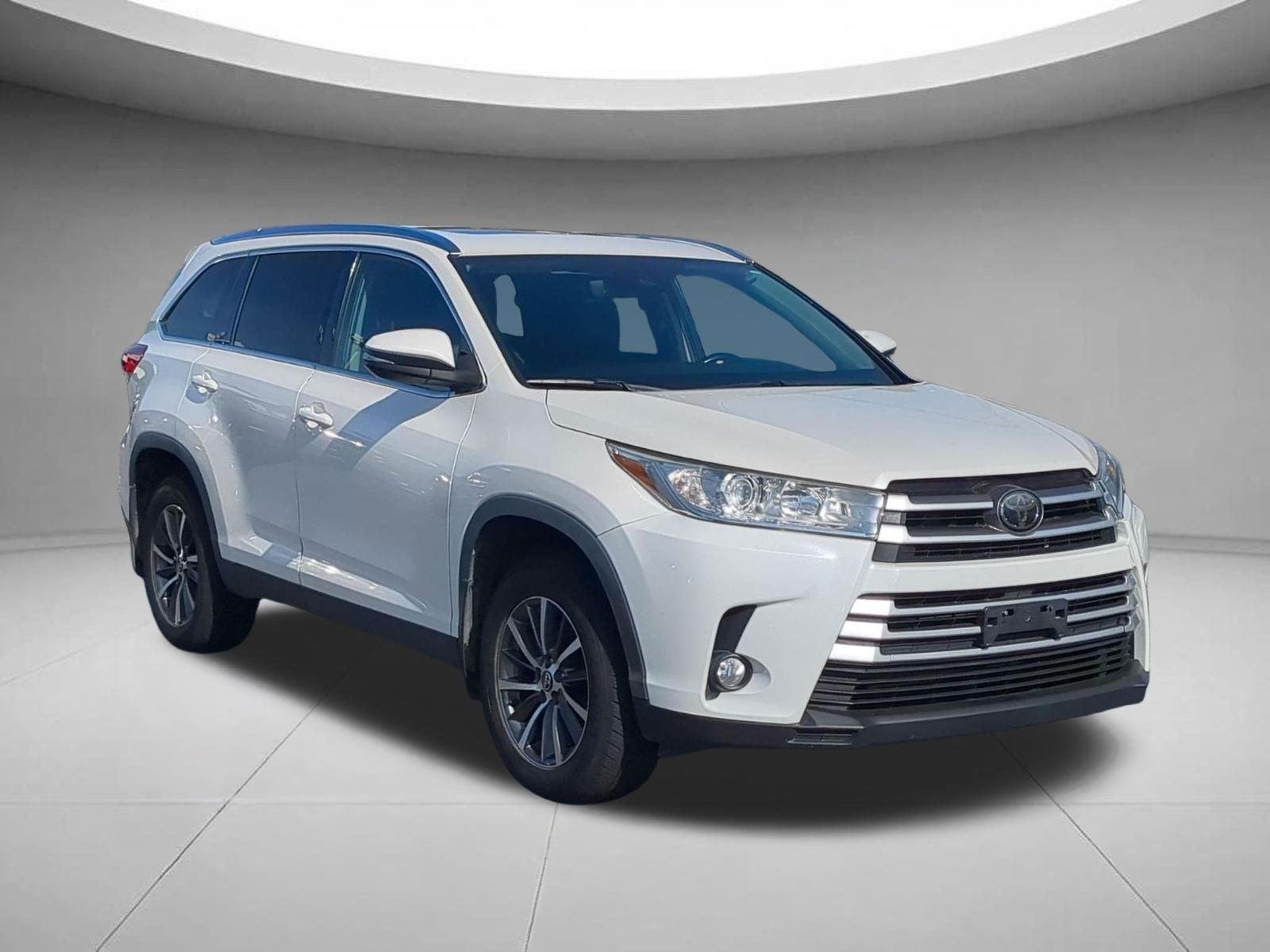 Used 2019  TOYOTA  image 7
