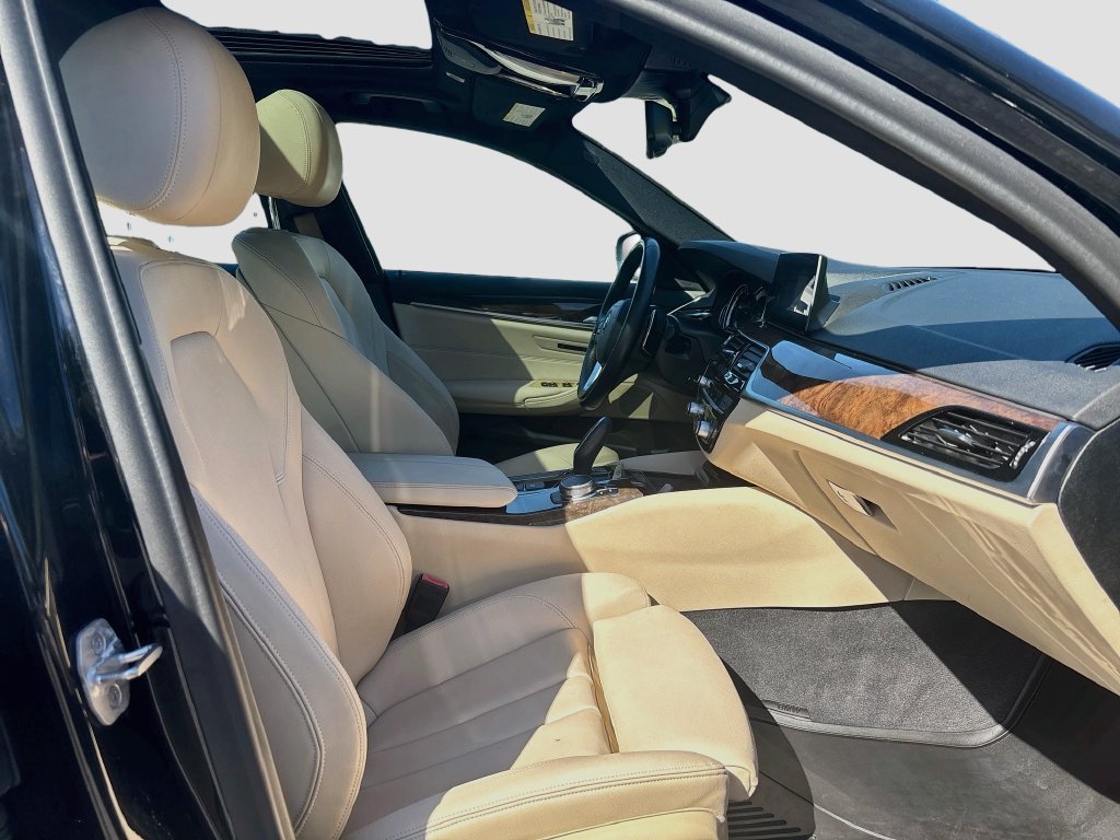 Used 2019 Black BMW 530i image 23