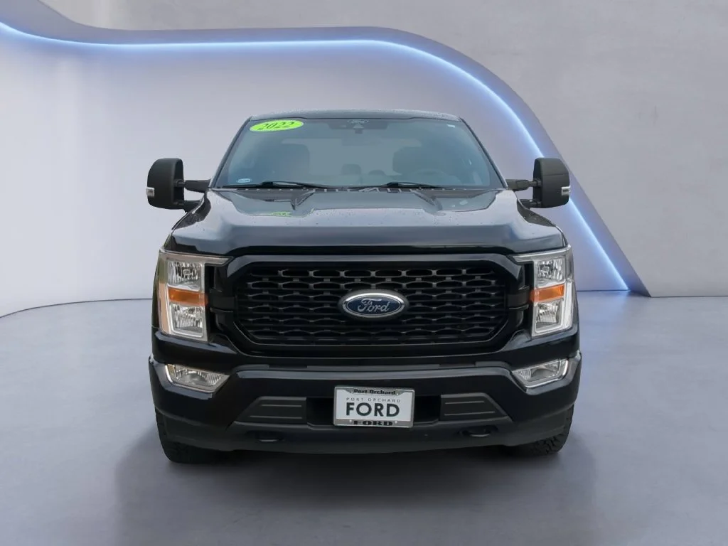 Used 2022 Black Ford XL image 10