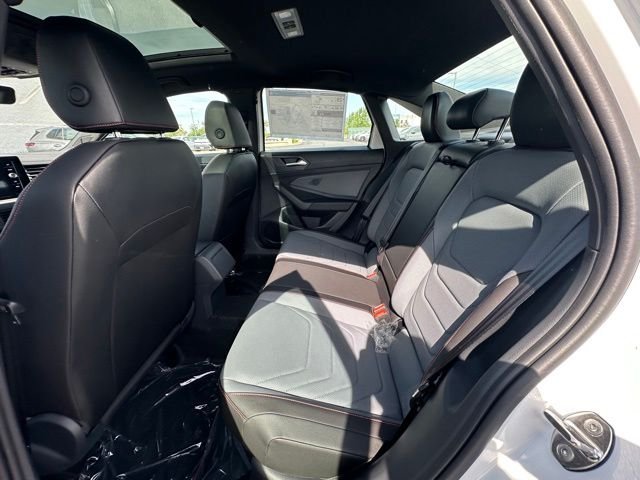 New 2026 Pure White Volkswagen 2.0T Autobahn image 27