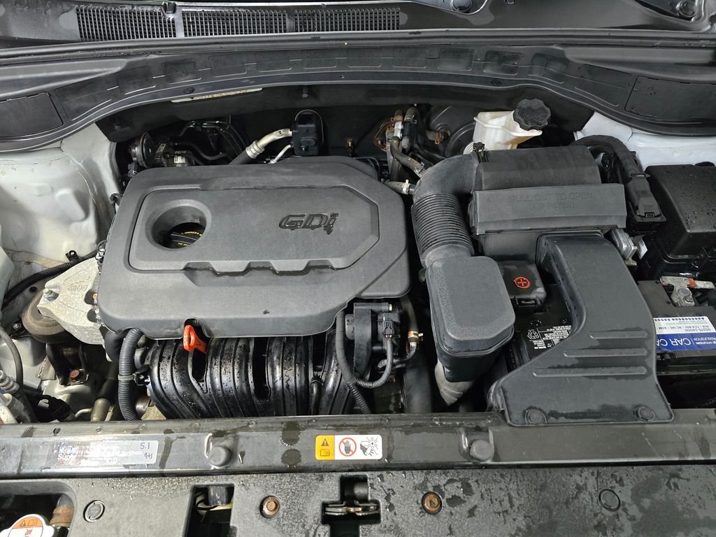 Used 2018 Silver Hyundai 2.4 Base image 13