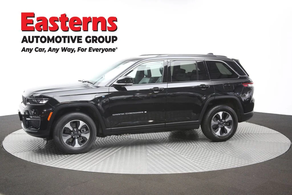 Used 2024 Black Jeep 4xe image 62