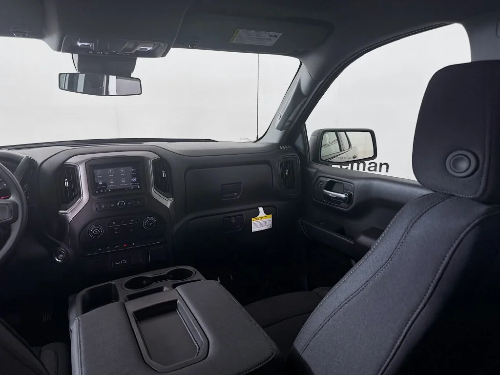 Used 2026 Black Chevrolet Custom image 21