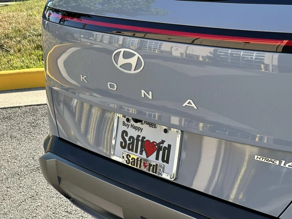 Used 2026 Gray Hyundai SEL Premium image 11