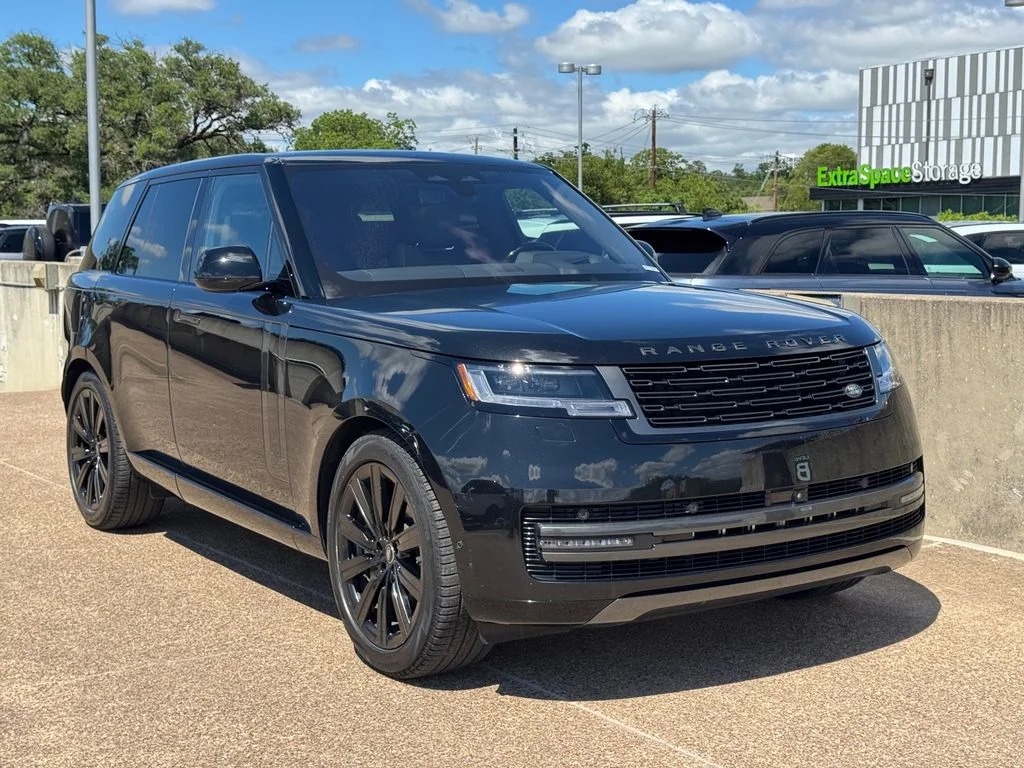 Certified Used 2023 Black Land Rover SE image 10