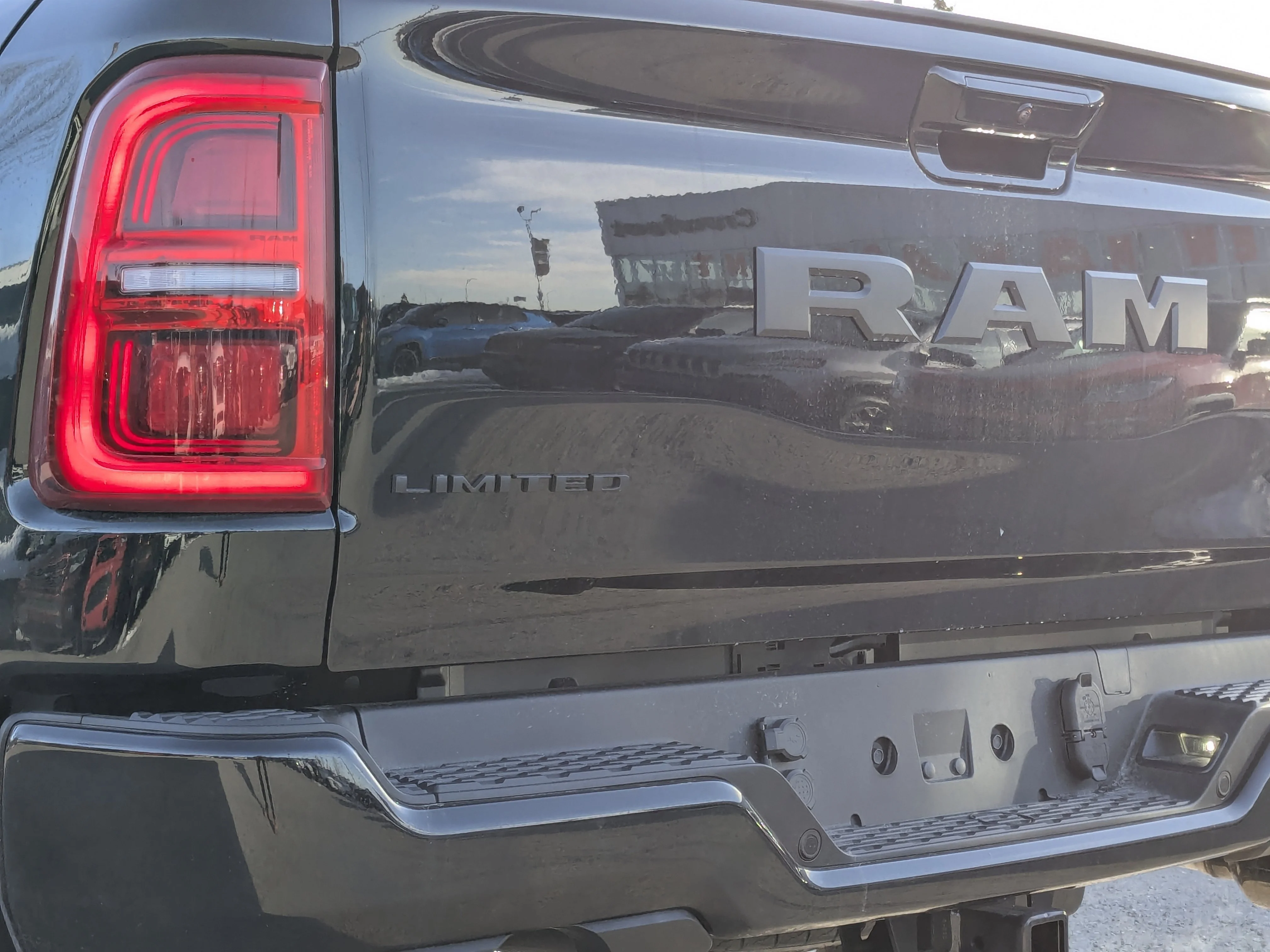 New 2026 Black RAM Limited - Night Edition - Level A Equip - Pano Sunroof - 5.7L V8 HEMI image 12