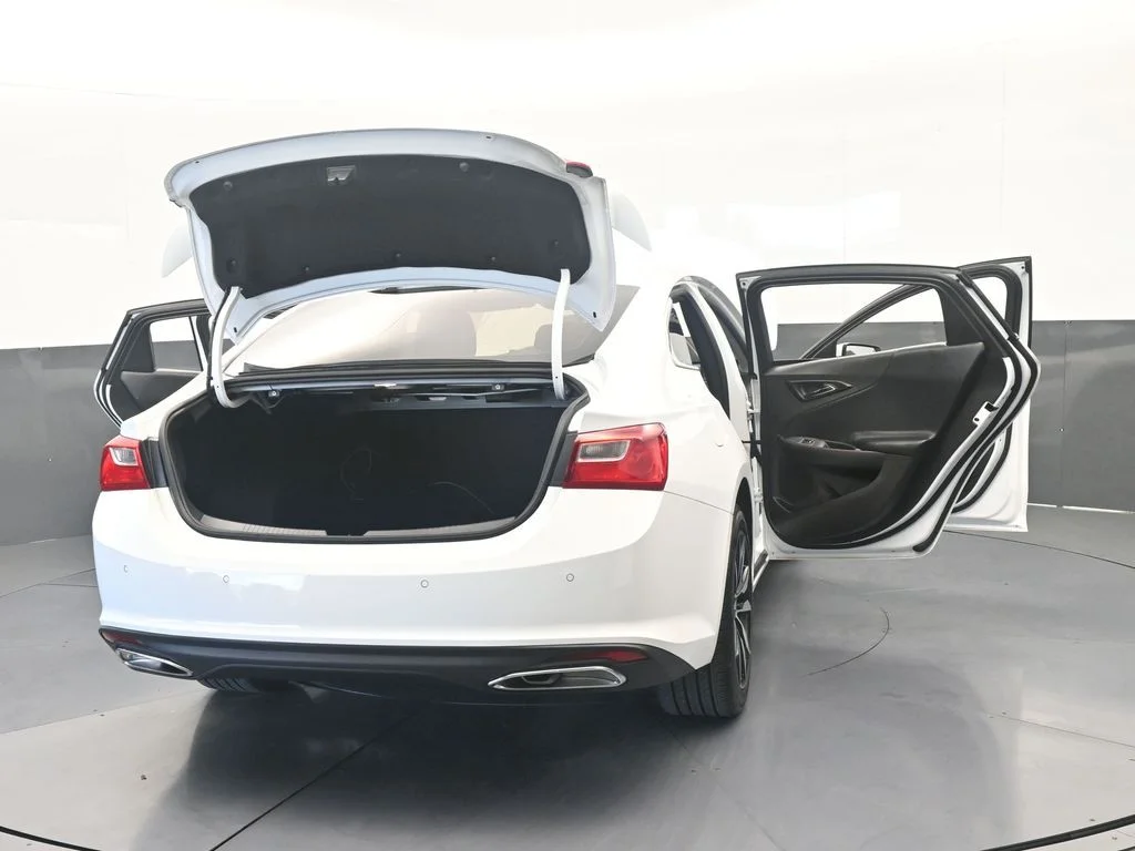 Used 2024 Summit White Chevrolet RS image 67