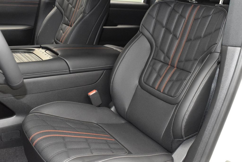 New 2026 Aspen White TriCoat / Super Black Two-tone Nissan PRO-4X® image 14
