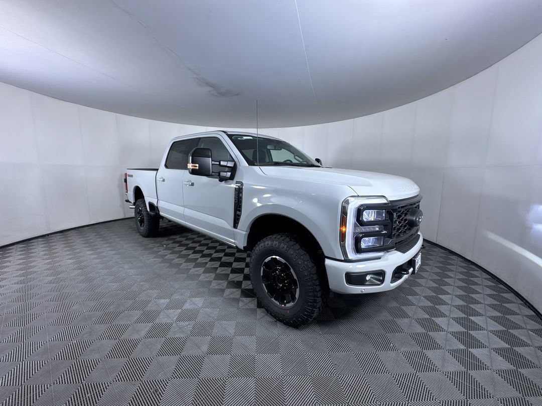 New 2026 Avalanche Ford Lariat image 2