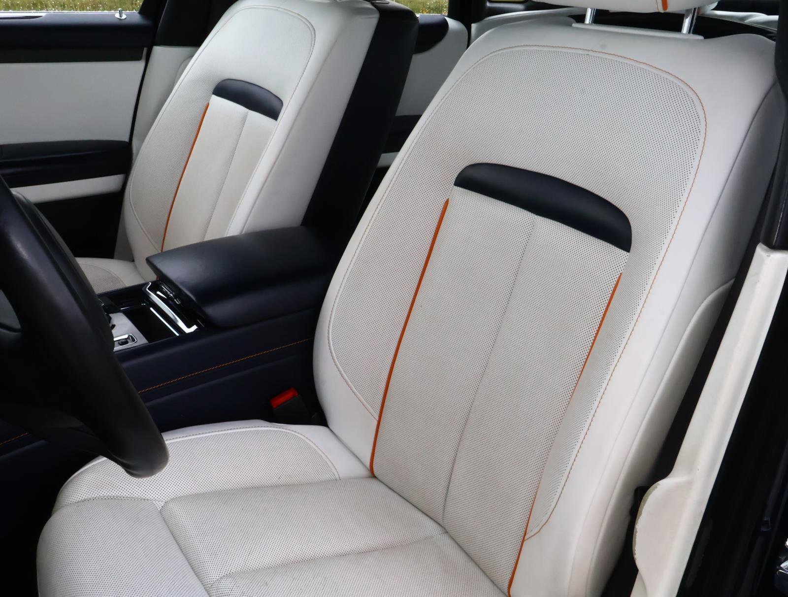 Used 2022 Midnight Rolls-Royce Base image 13
