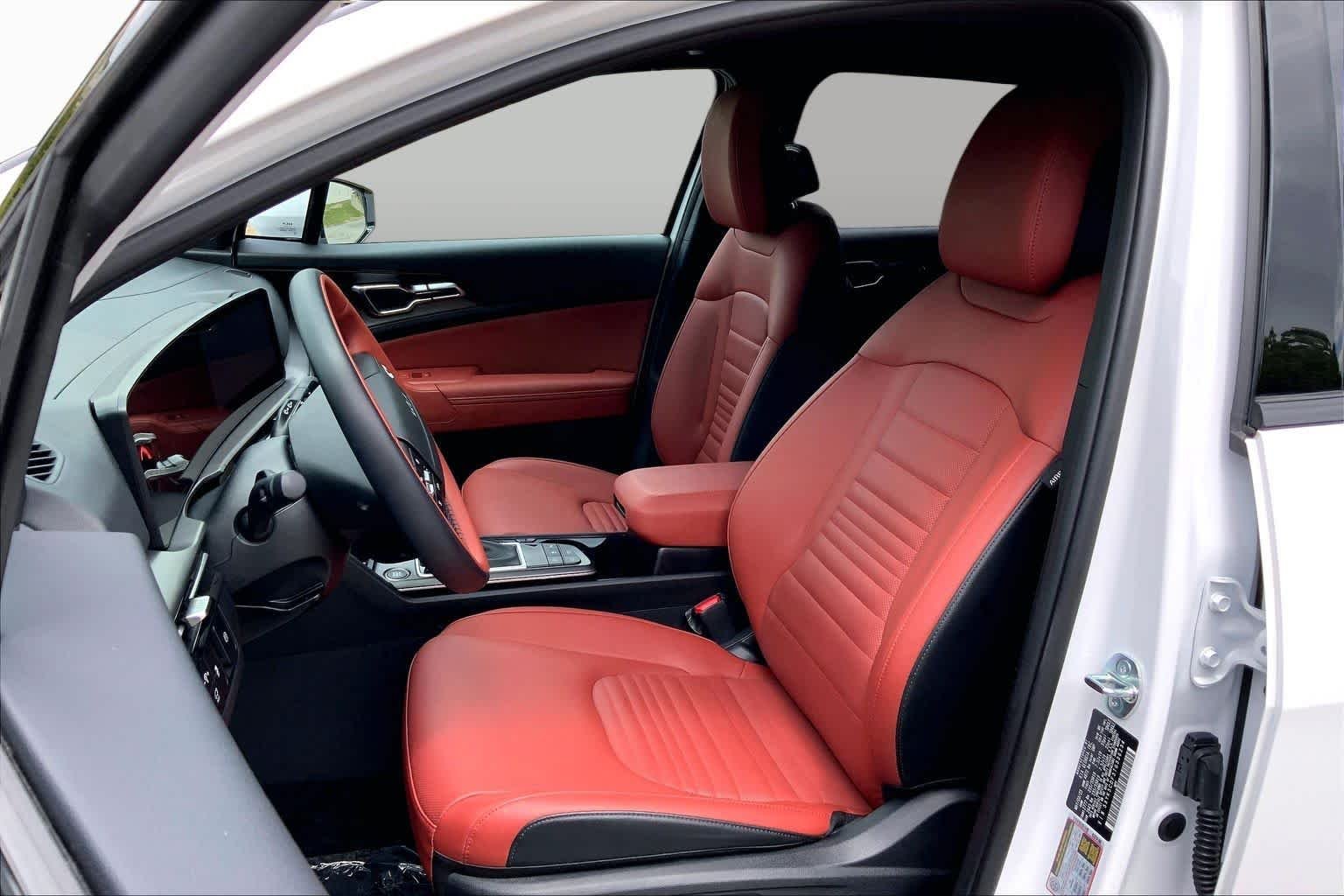 Used 2026 Glacial White Pearl Kia SX-Prestige image 9