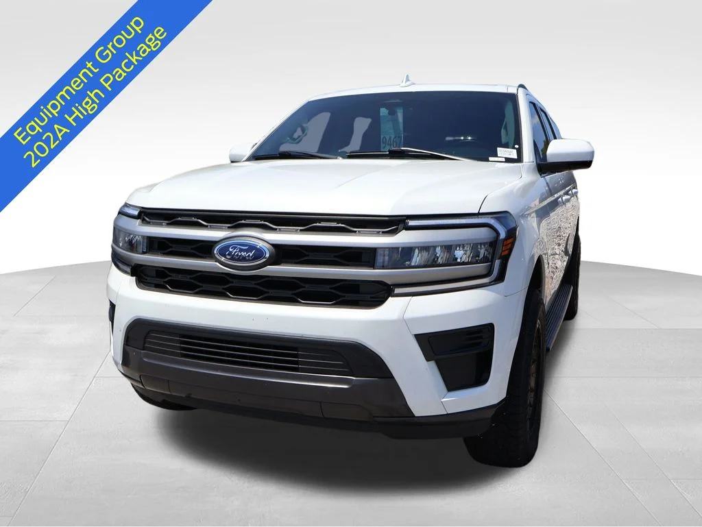 Used 2024 White Metallic Ford XLT image 4