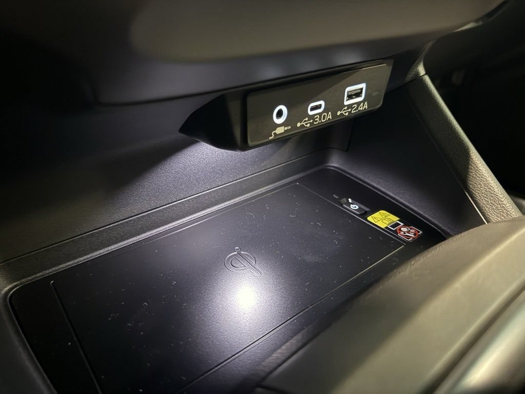 New 2026 CITRON YELLOW PEARL Subaru Limited Hybrid image 11