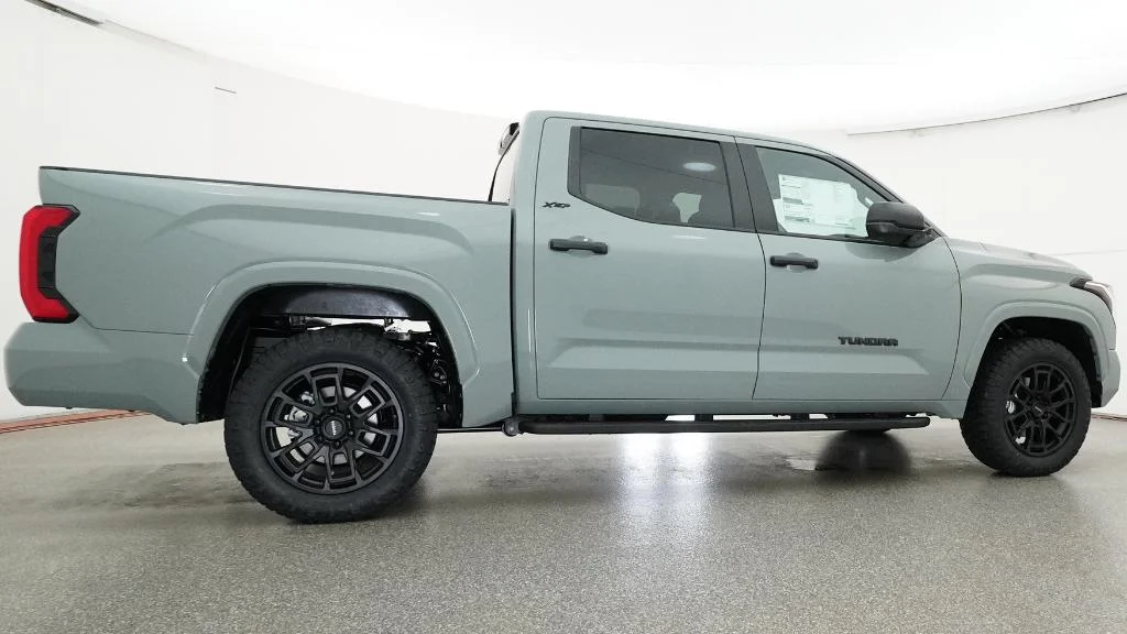 New 2026 Lunar Rock Toyota SR5 image 17