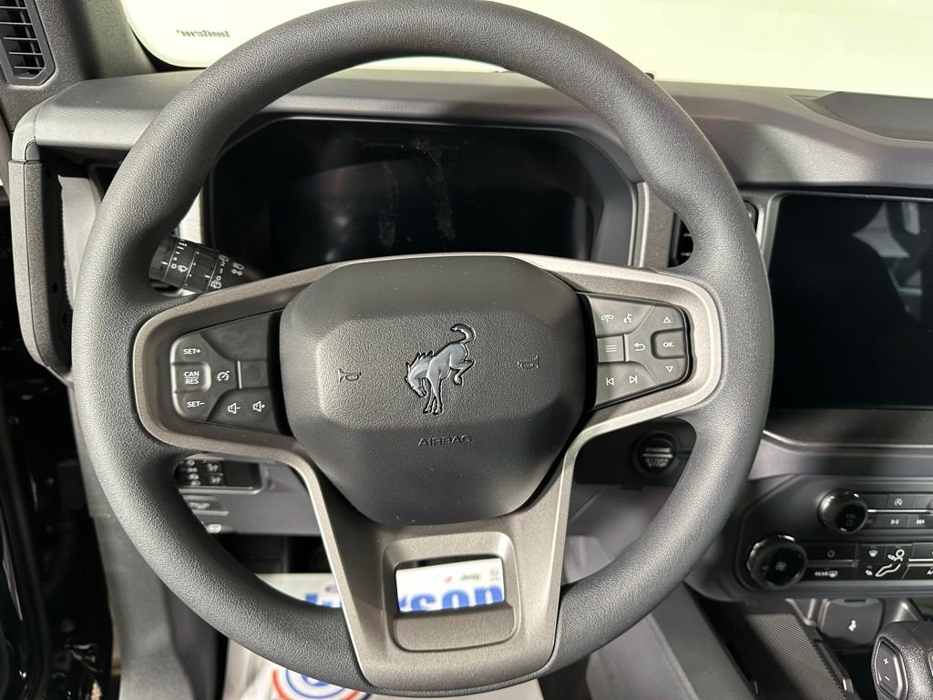 2025 Ford Bronco 4-Door Base - Photo 9