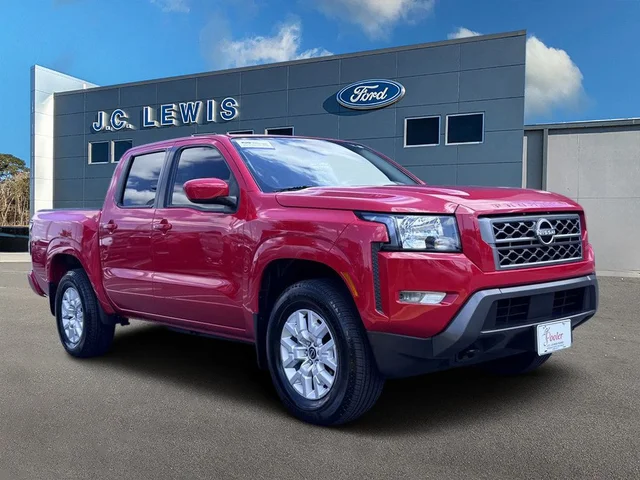2024 Nissan Frontier SV