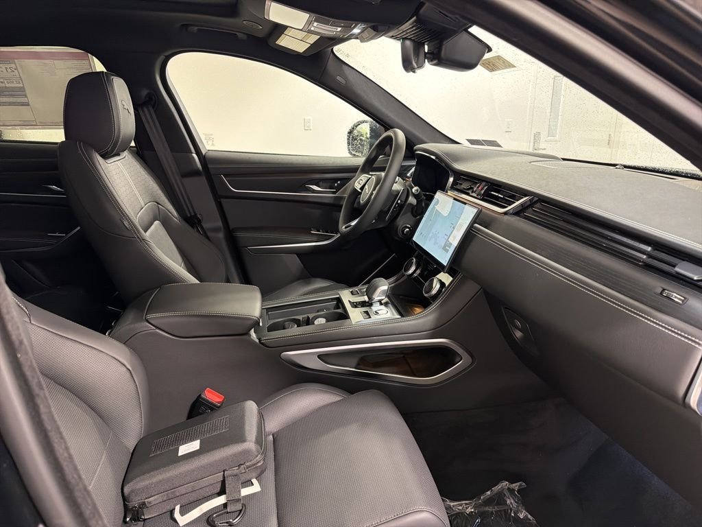 New 2026 Santorini Black Jaguar P400 R-Dynamic S image 25