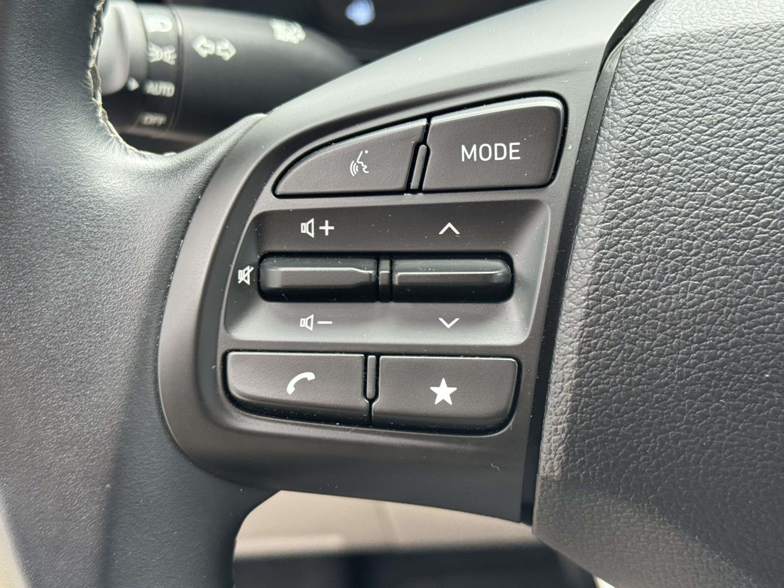 2023 Hyundai Venue SEL - Photo 18