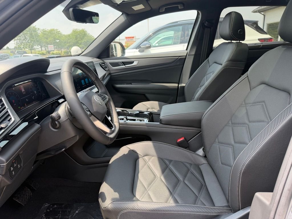 New 2026 Pure Gray Volkswagen 2.0T SE W/TECHNOLOGY image 7