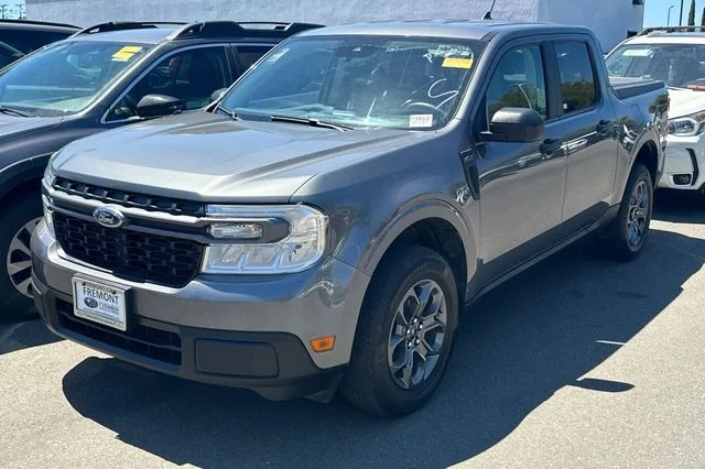 Used 2024 Gray Ford XLT image 2