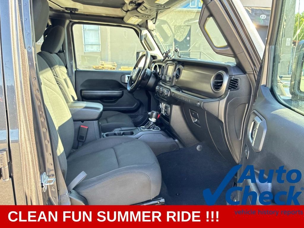 Used 2018 Gray Jeep Unlimited Sport S image 10